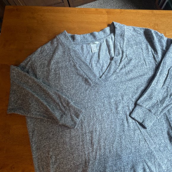 2-pc. set - size XL H&M gray sweatshirt and size Large H&M gray sweat pants - Picture 3 of 8